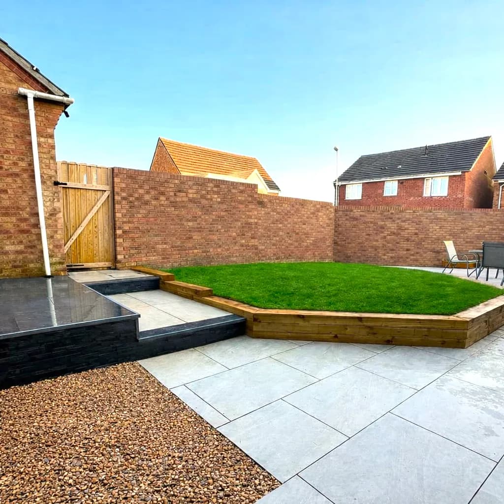 Contrasting Porcelain Patios & Contemporary Garden Design