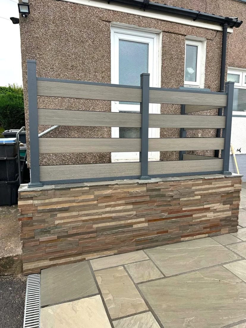 Split face clad steps with composite railing