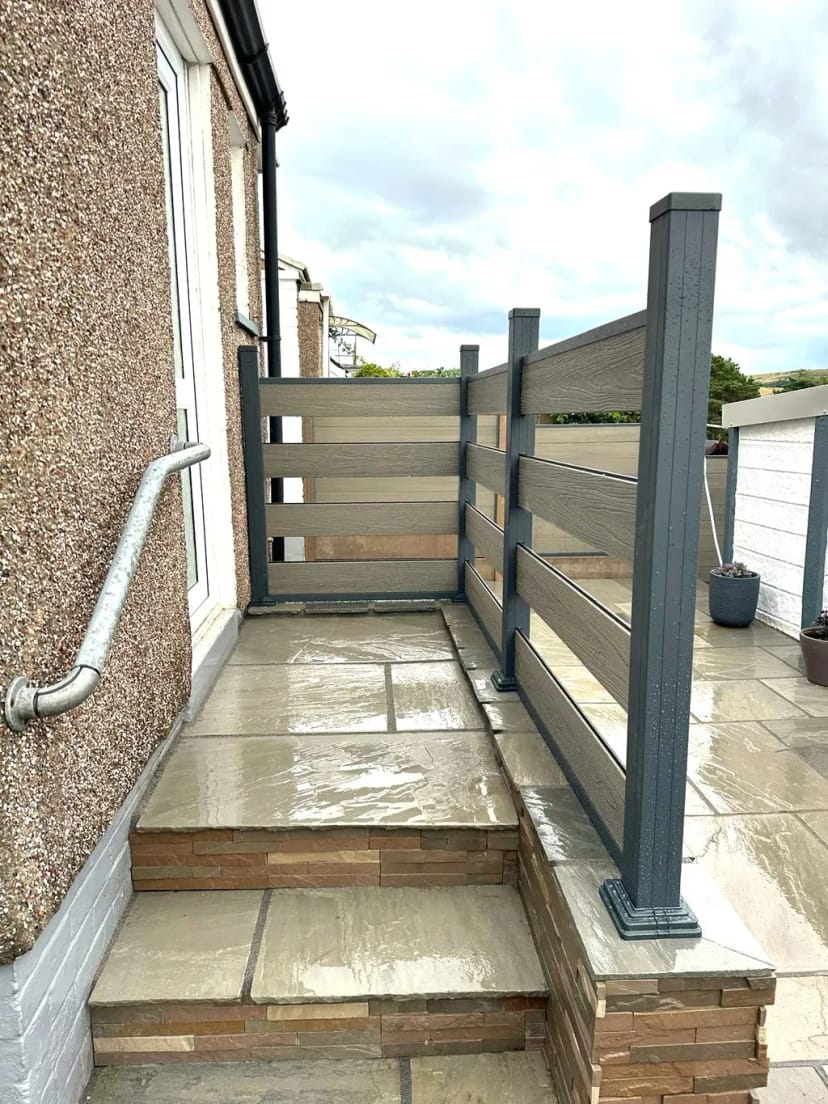 Split face clad steps with composite railing